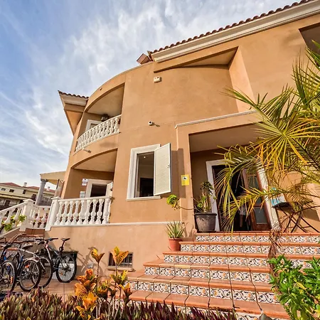 Duque Nest Hostel-3